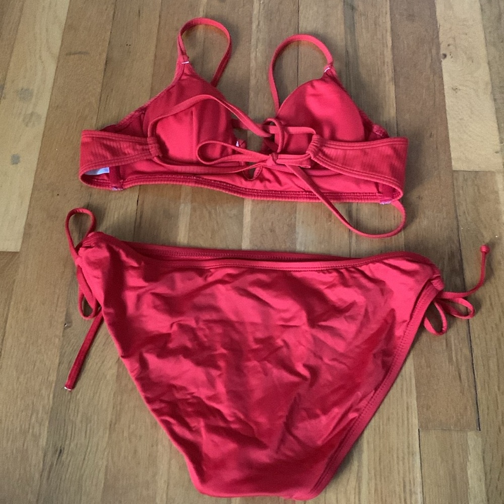 Red Bikini Set - Picture 4 of 4
